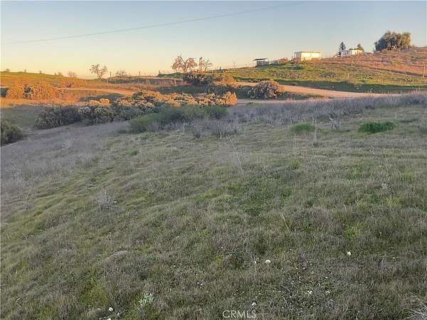 10 Acres of Residential Land for Sale in Paso Robles, California