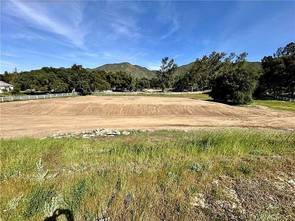 2.2 Acres of Residential Land for Sale in Canyon Country, California