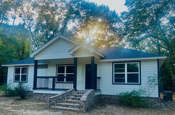 1.5 Acres of Residential Land with Home for Sale in Bonifay, Florida