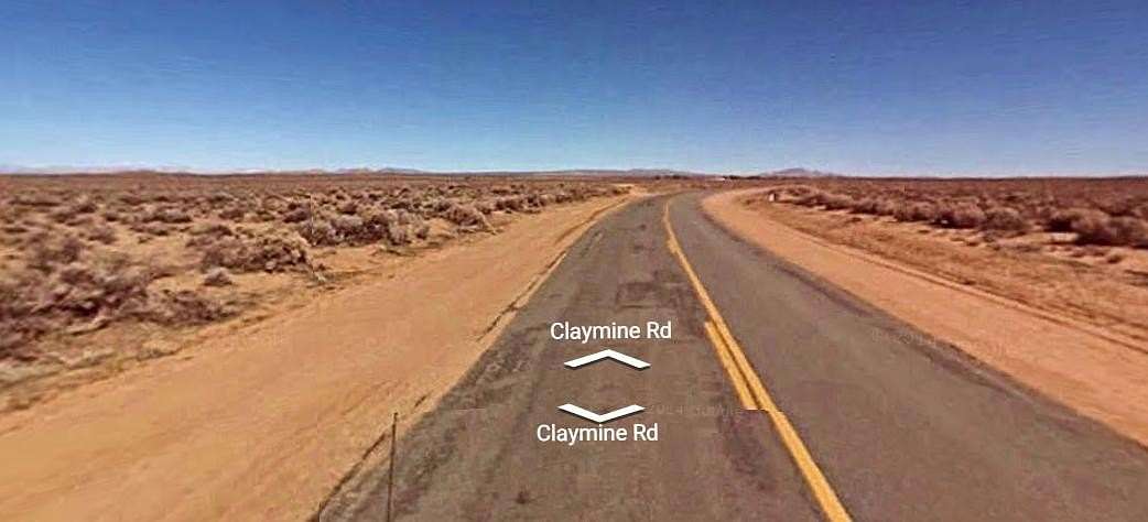 2 Acres of Residential Land for Sale in North Edwards, California