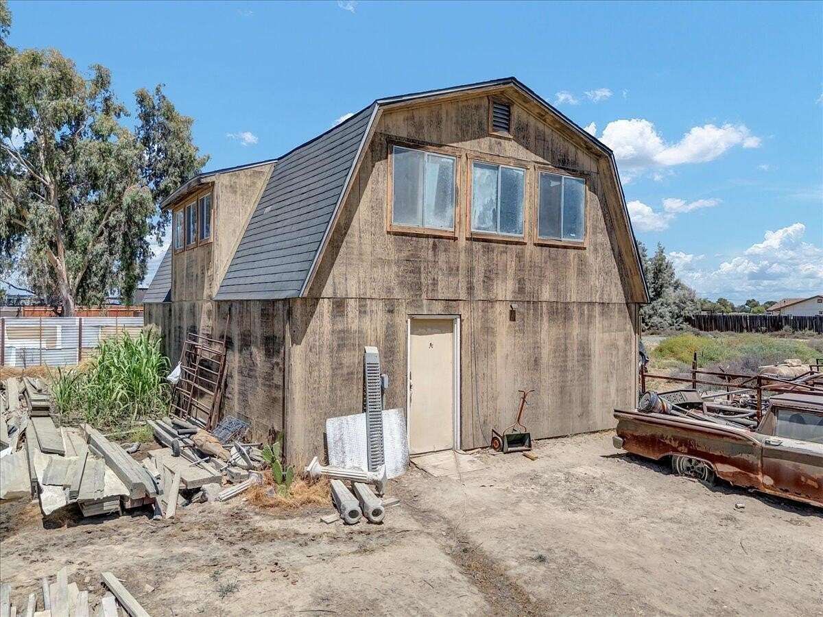 1.25 Acres of Land for Sale in Lemoore, California