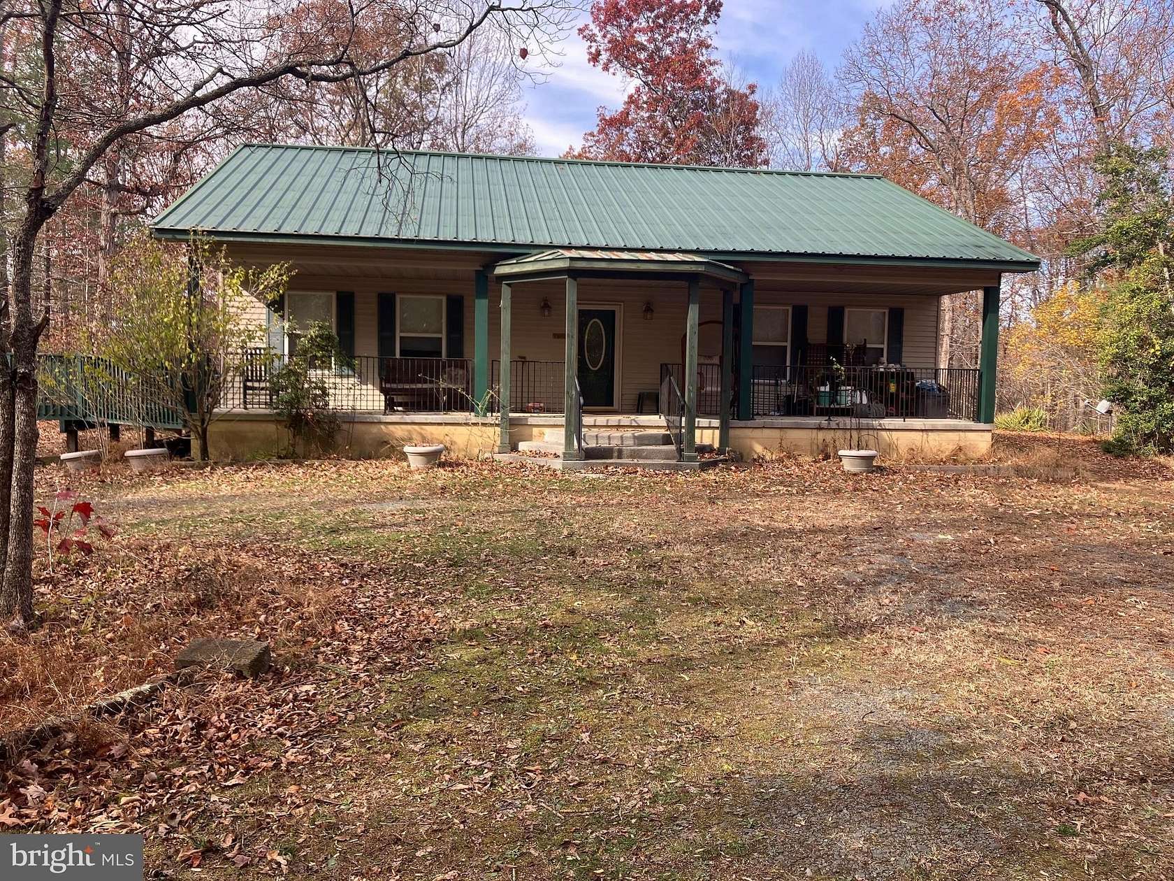 5 Acres of Residential Land with Home for Sale in Amissville, Virginia