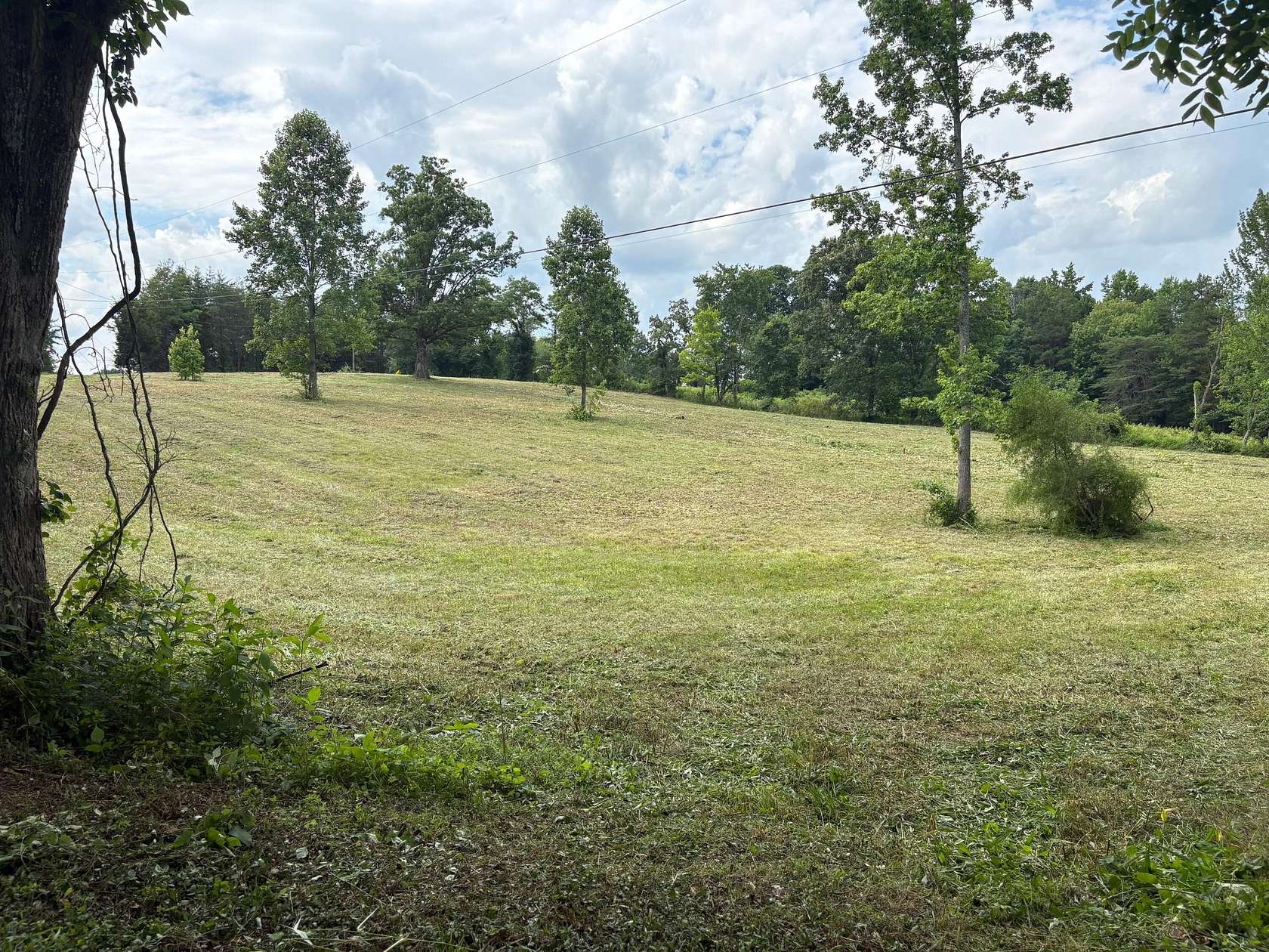 2.45 Acres of Residential Land for Sale in Crab Orchard, Kentucky