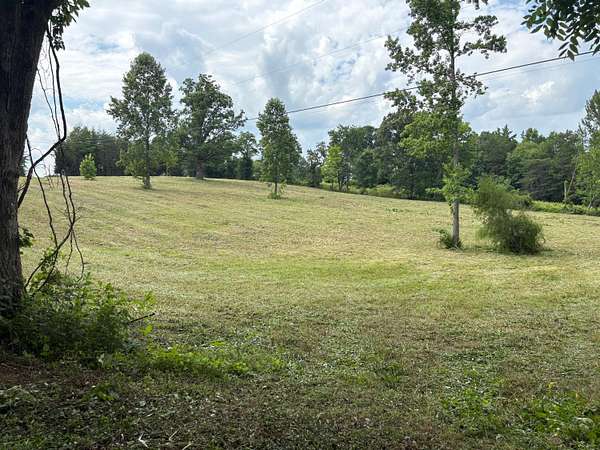 2.45 Acres of Residential Land for Sale in Crab Orchard, Kentucky