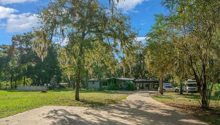 3 Acres of Residential Land with Home for Sale in Ocala, Florida