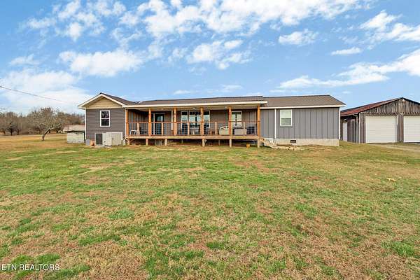 5 Acres of Residential Land with Home for Sale in Rockwood, Tennessee