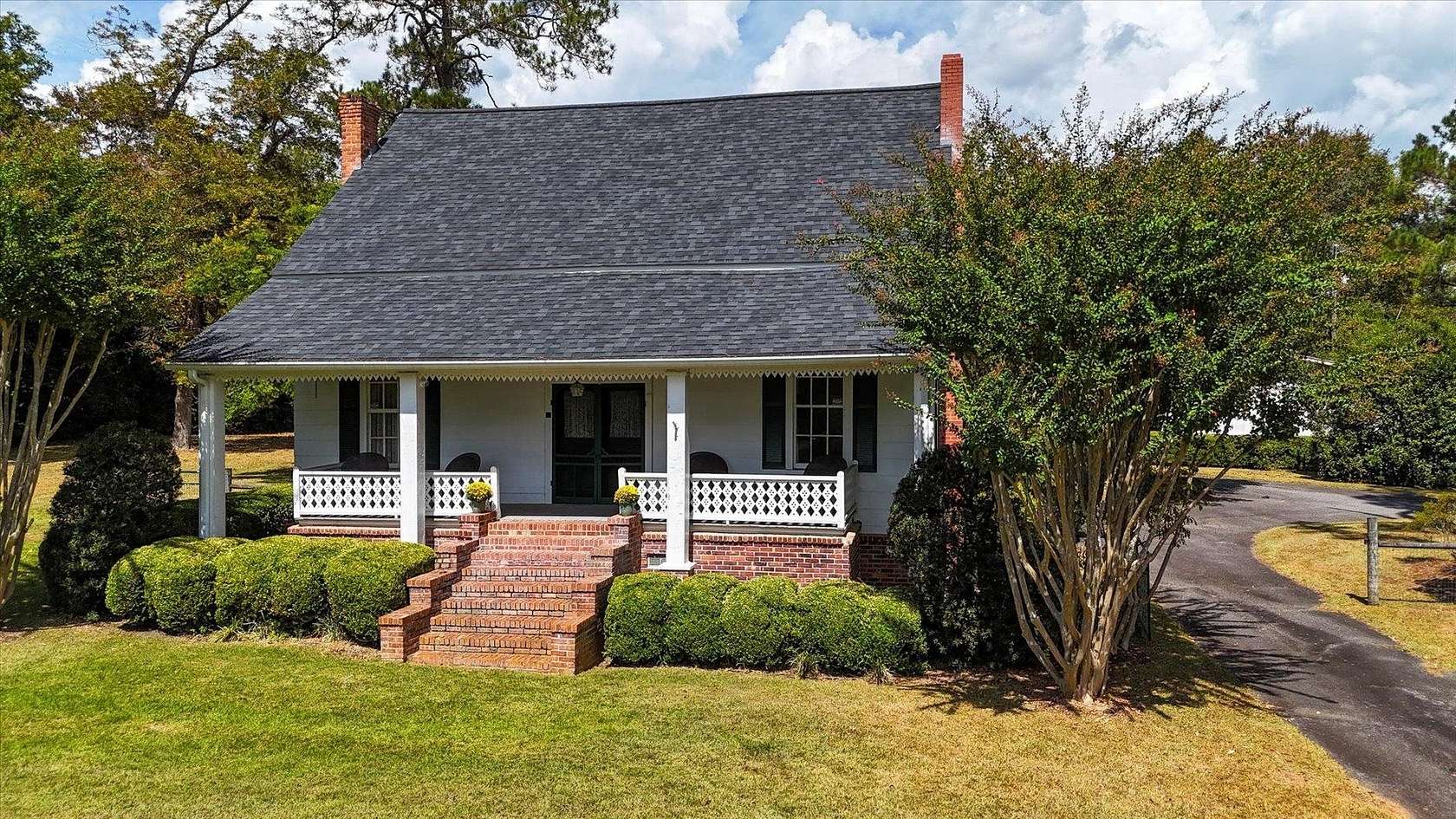 2.8 Acres of Residential Land with Home for Sale in Havana, Florida