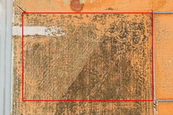 1.38 Acres of Residential Land for Sale in Seminole, Texas