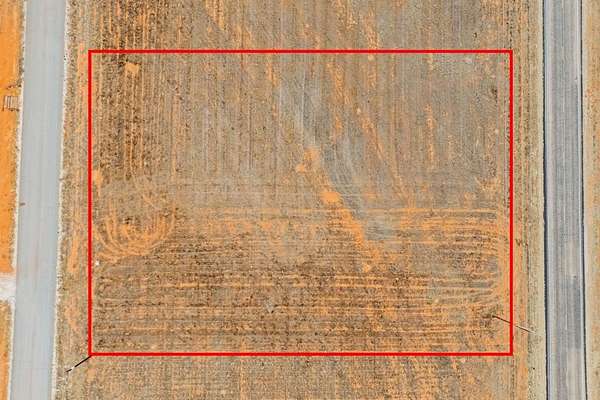 1.44 Acres of Mixed-Use Land for Sale in Seminole, Texas