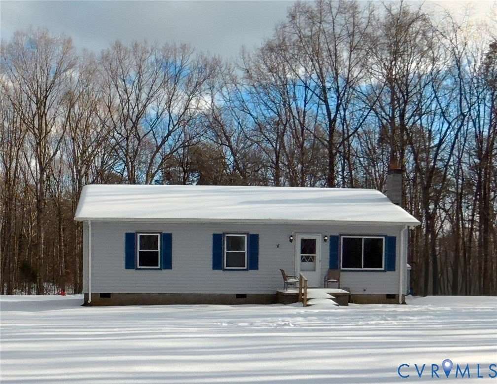 1.71 Acres of Residential Land with Home for Sale in Mineral, Virginia