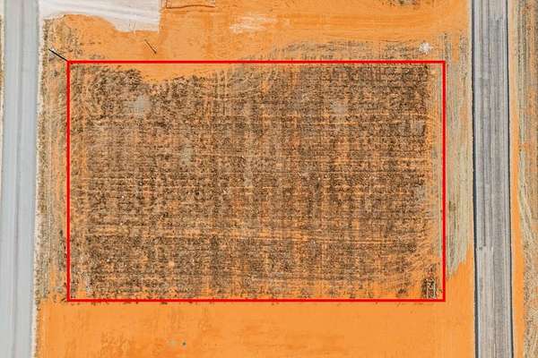 1.44 Acres of Mixed-Use Land for Sale in Seminole, Texas