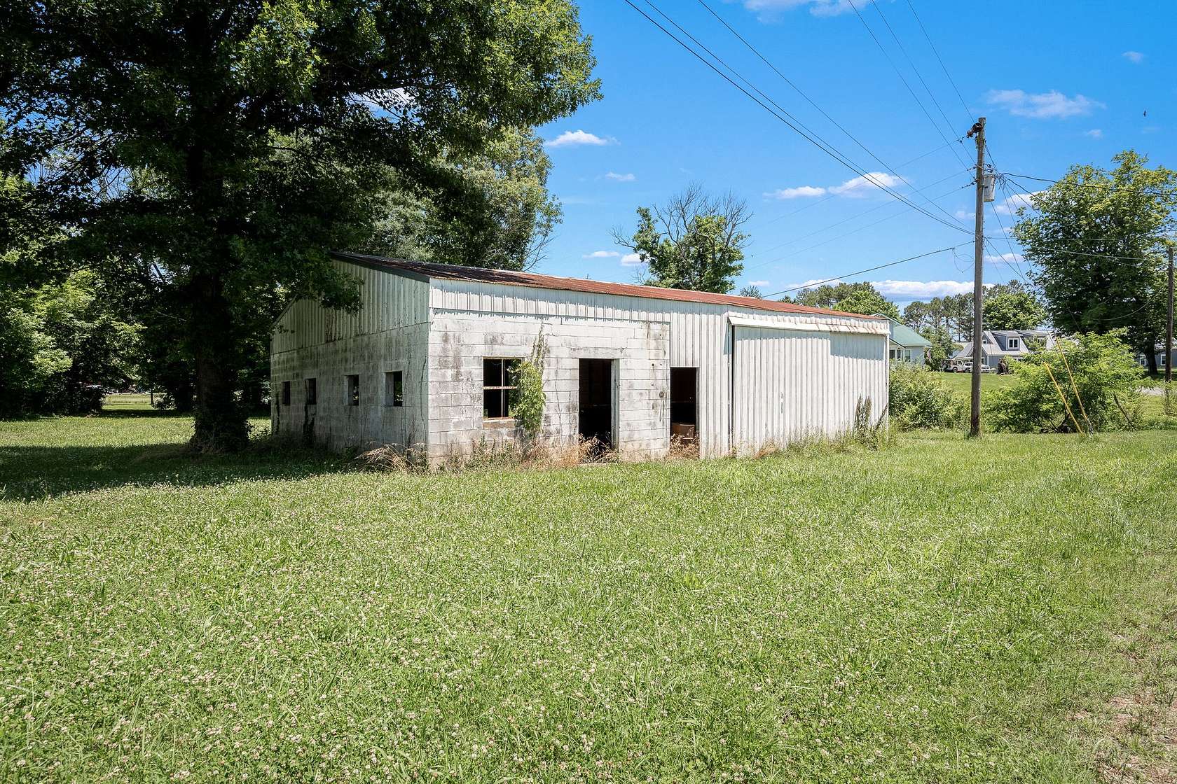 0.57 Acres of Improved Commercial Land for Sale in Bell Buckle, Tennessee