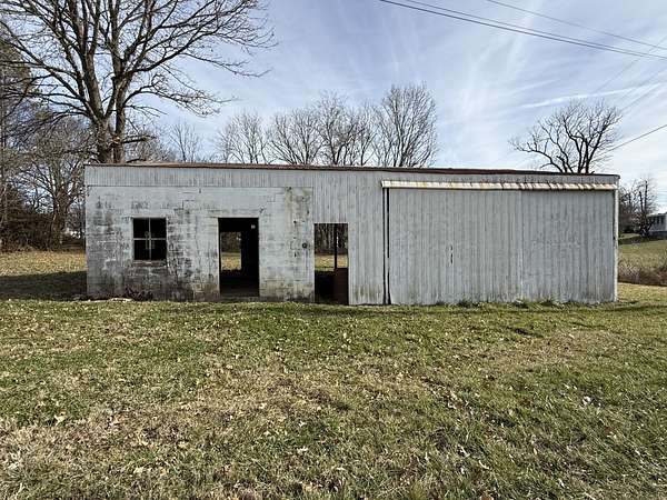 0.57 Acres of Improved Commercial Land for Sale in Bell Buckle, Tennessee