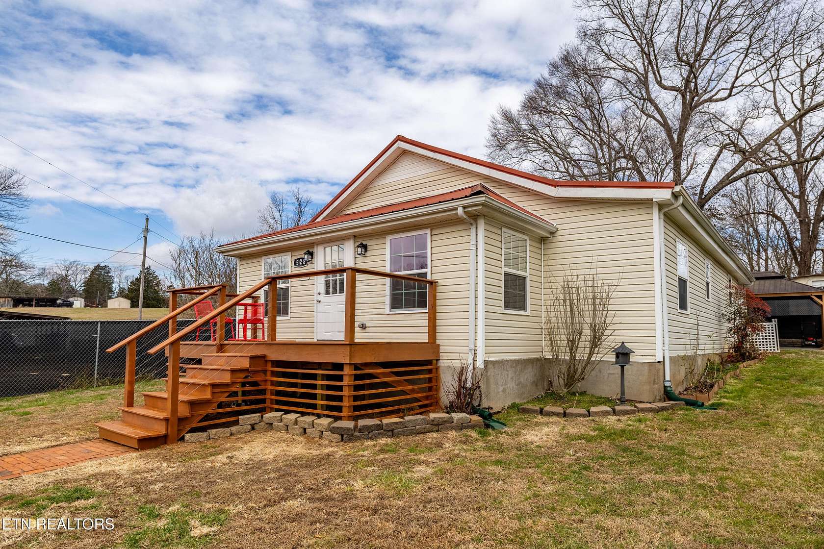 1.52 Acres of Residential Land with Home for Sale in Maryville, Tennessee