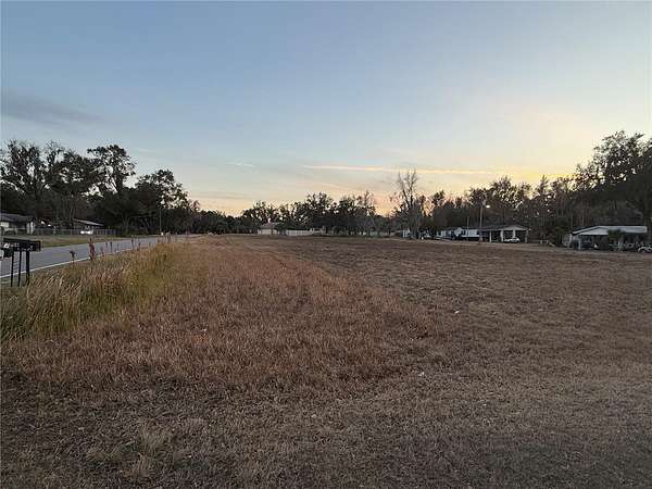 1.25 Acres of Residential Land for Sale in Plant City, Florida