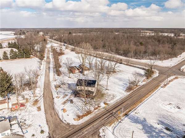 4.67 Acres of Residential Land with Home for Sale in Alliance, Ohio
