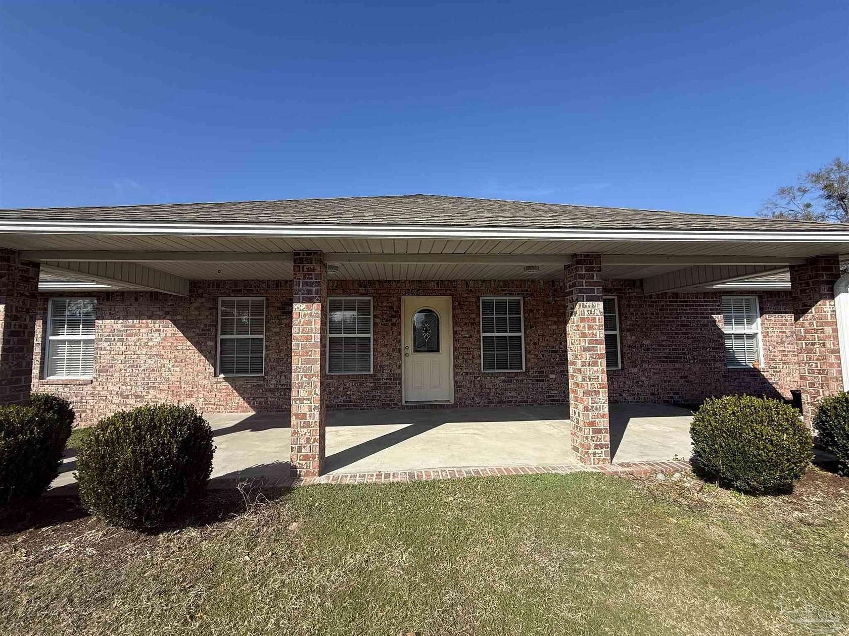 4.5 Acres of Land with Home for Sale in Pensacola, Florida