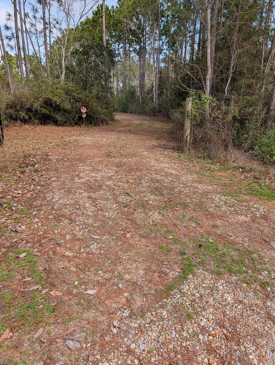 1.24 Acres of Residential Land for Sale in Milton, Florida