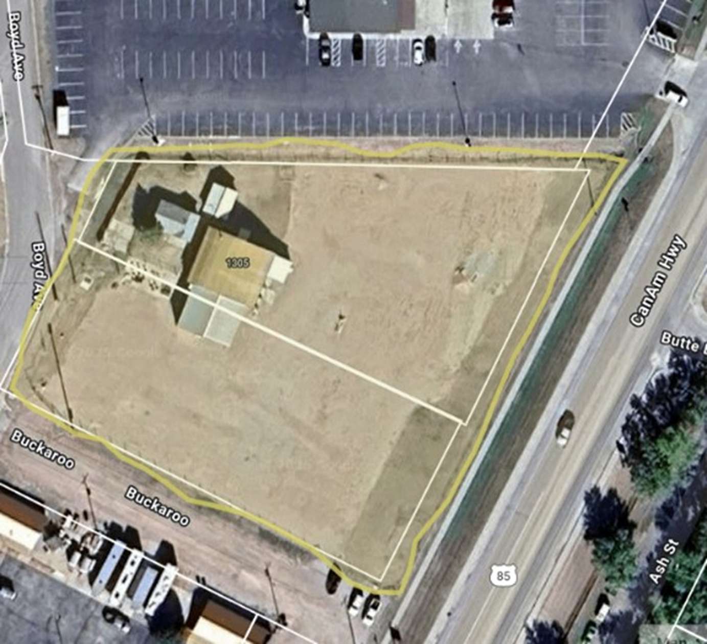 2 Acres of Improved Commercial Land for Sale in Newcastle, Wyoming