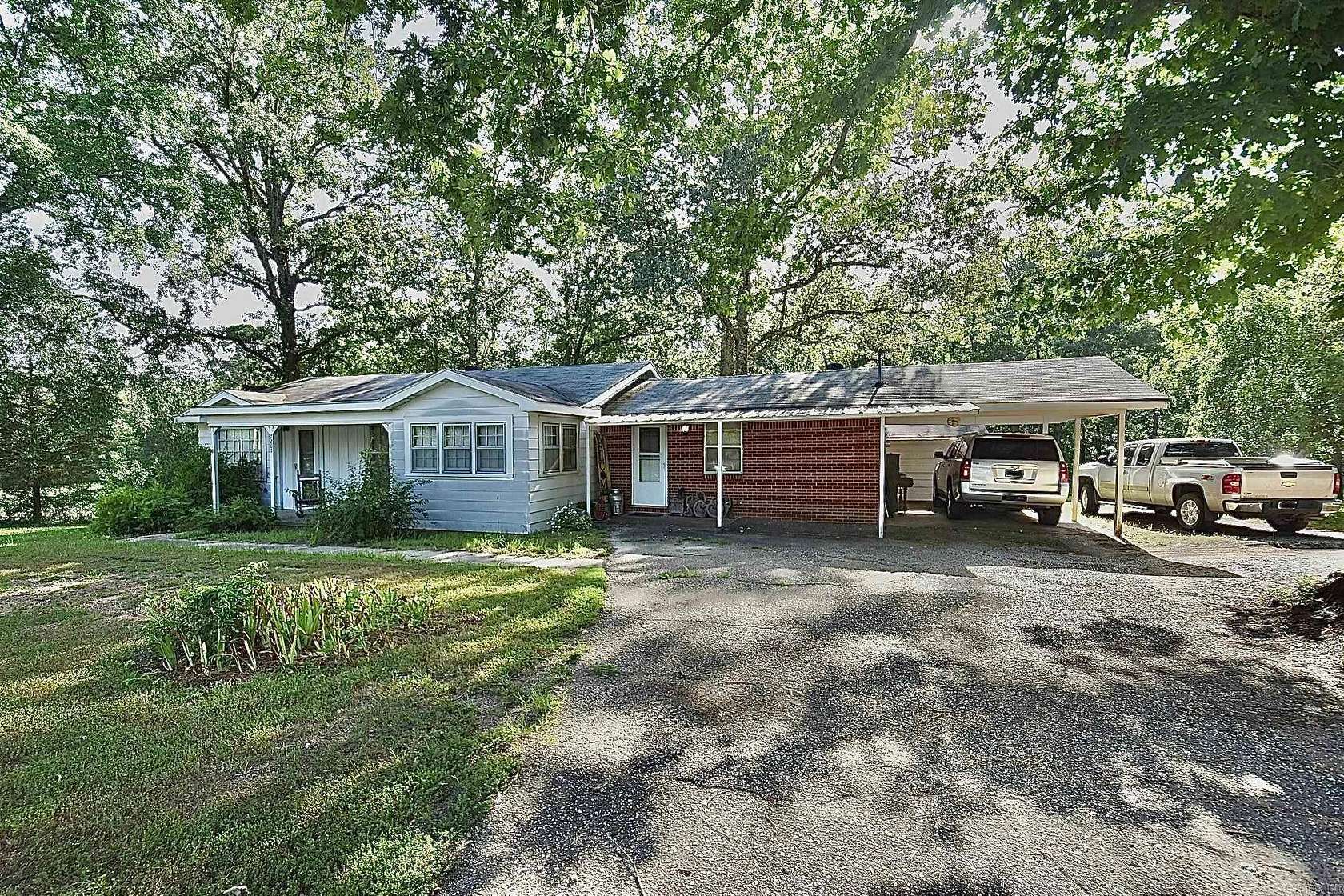 3.47 Acres of Residential Land with Home for Sale in Malvern, Arkansas