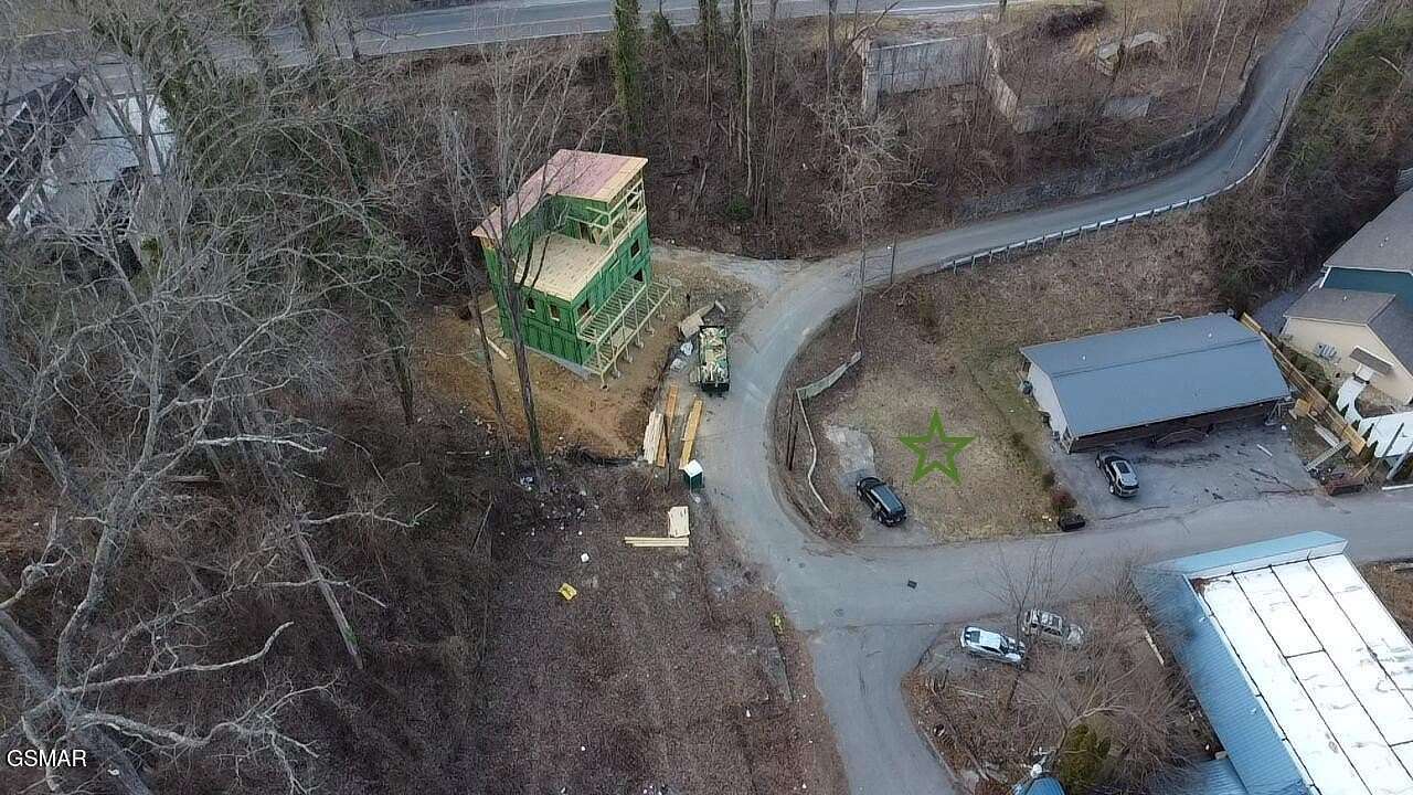 0.1 Acres of Mixed-Use Land for Sale in Gatlinburg, Tennessee