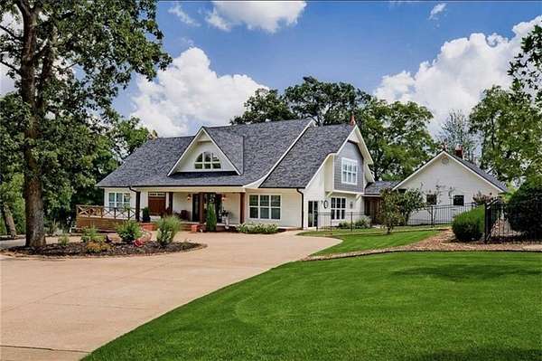 2.59 Acres of Land with Home for Sale in Bentonville, Arkansas