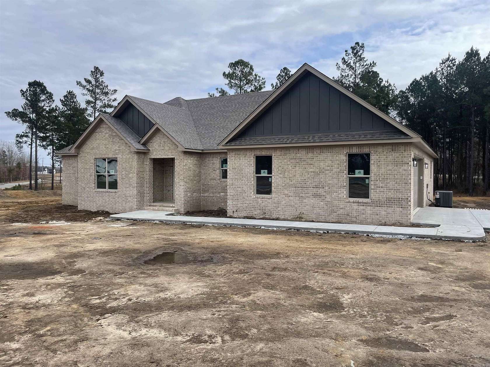 3 Acres of Residential Land with Home for Sale in Sheridan, Arkansas