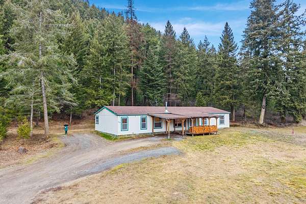 4.85 Acres of Residential Land with Home for Sale in Colville, Washington