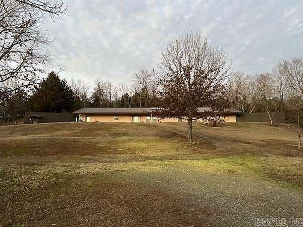2.9 Acres of Residential Land with Home for Sale in Vilonia, Arkansas