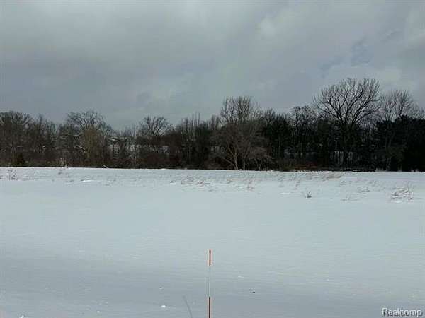 1 Acre of Residential Land for Sale in Oxford, Michigan