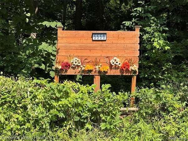 3.28 Acres of Residential Land for Sale in Howell, Michigan