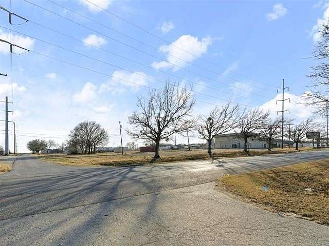 0.69 Acres of Commercial Land for Sale in Ardmore, Oklahoma