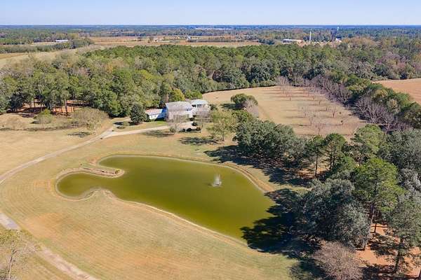 30 Acres of Land with Home for Sale in Cairo, Georgia
