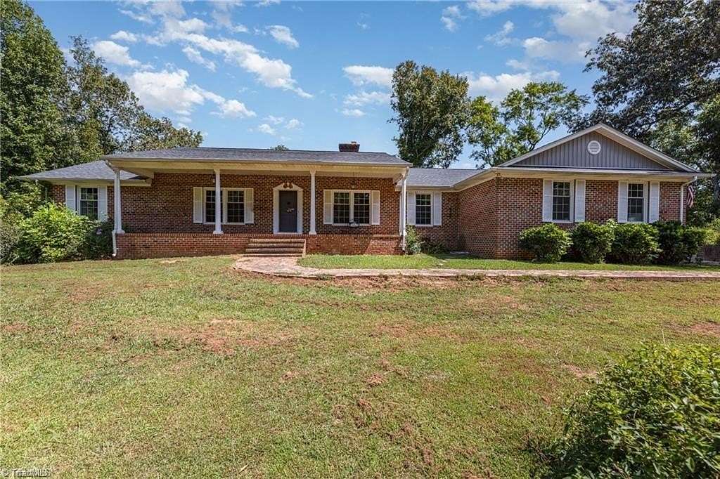 8 Acres of Residential Land with Home for Sale in Asheboro, North Carolina