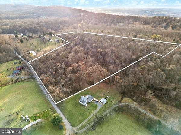 15.8 Acres of Recreational Land for Sale in Leesburg, Virginia