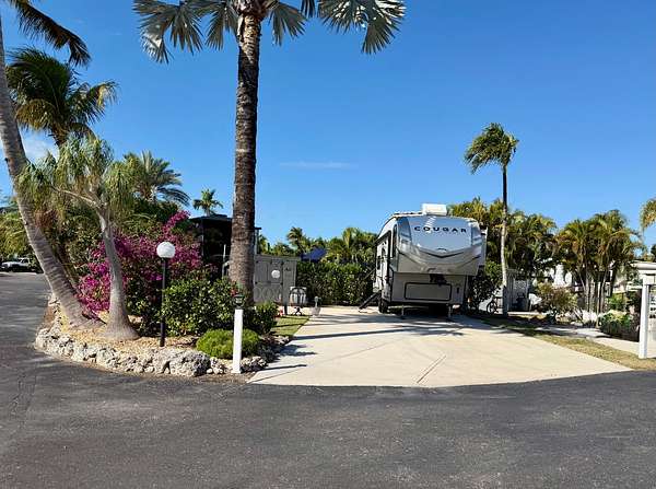 Land for Sale in Chokoloskee, Florida