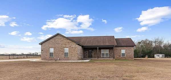 2.56 Acres of Residential Land with Home for Sale in Ashford, Alabama