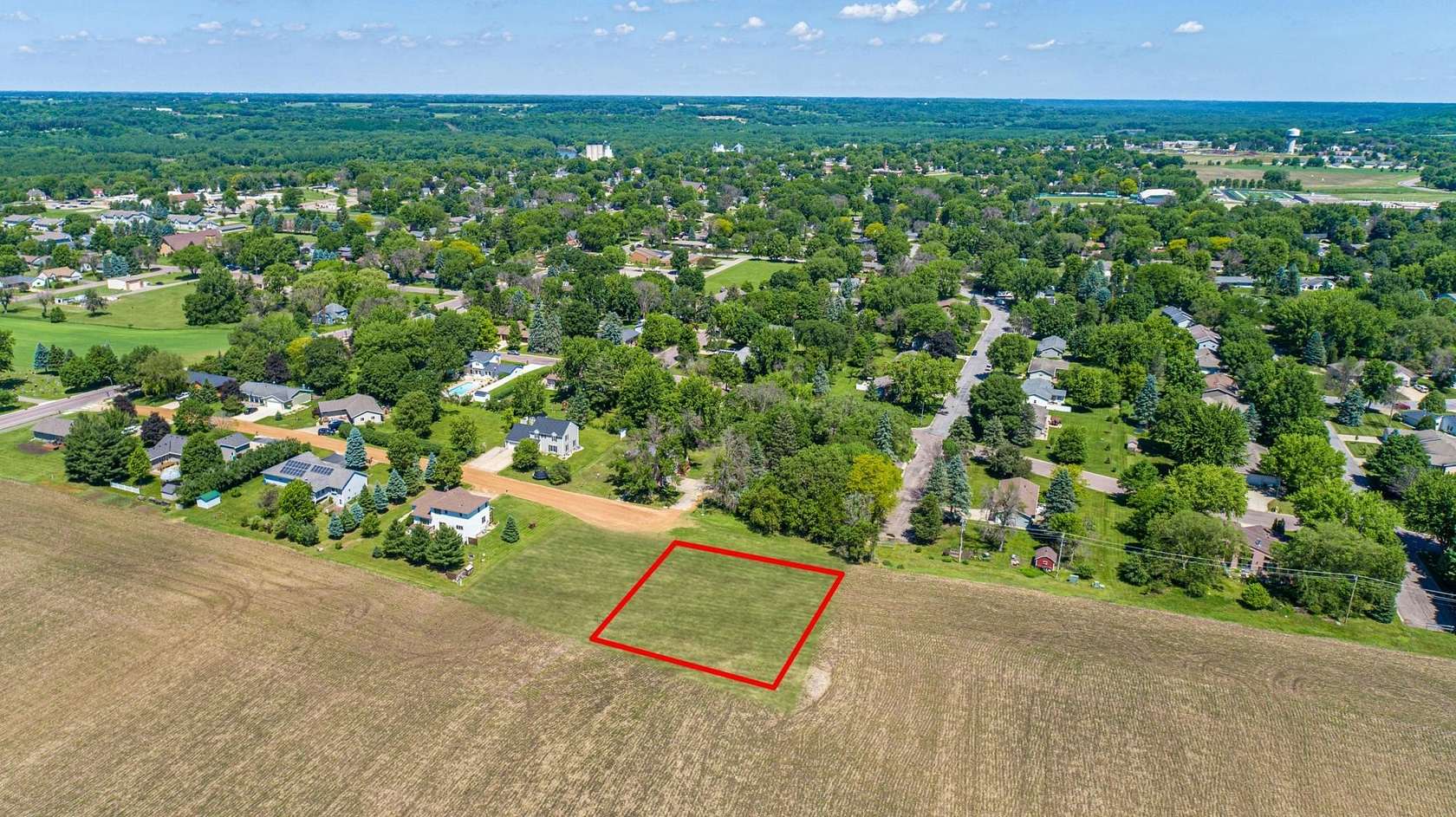 0.36 Acres of Residential Land for Sale in Le Sueur, Minnesota