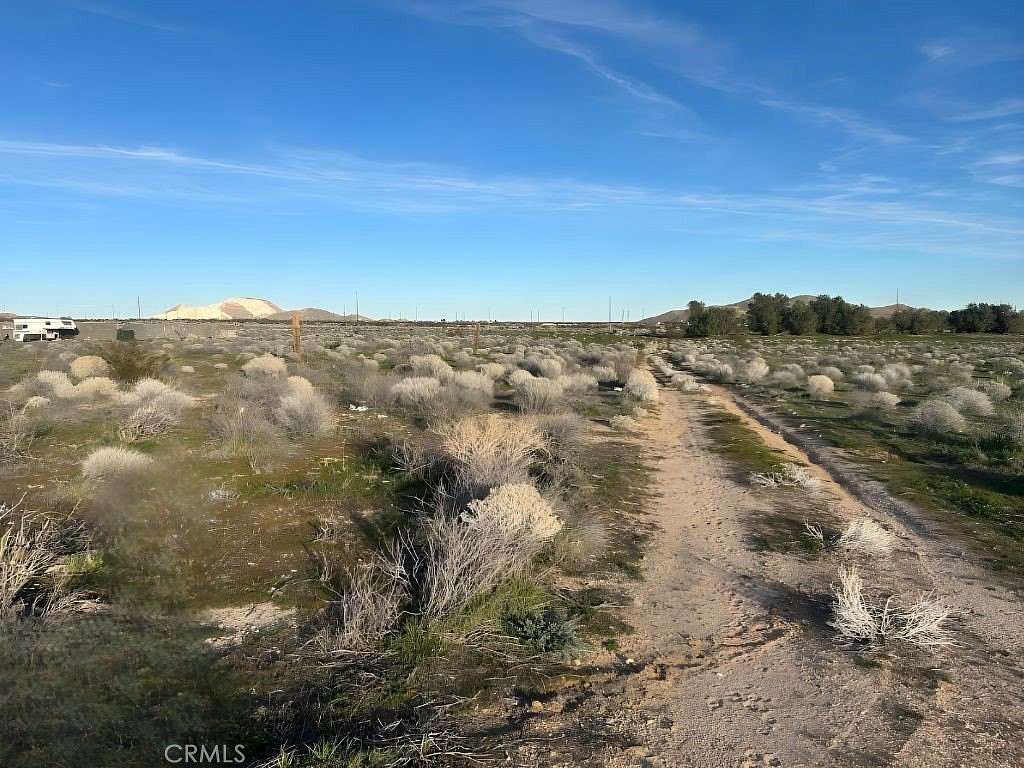 2 Acres of Residential Land for Sale in Rosamond, California