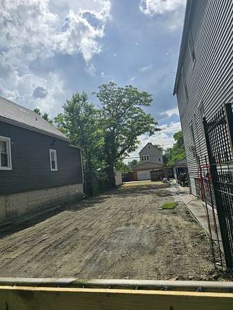 0.07 Acres of Land for Sale in Chicago, Illinois