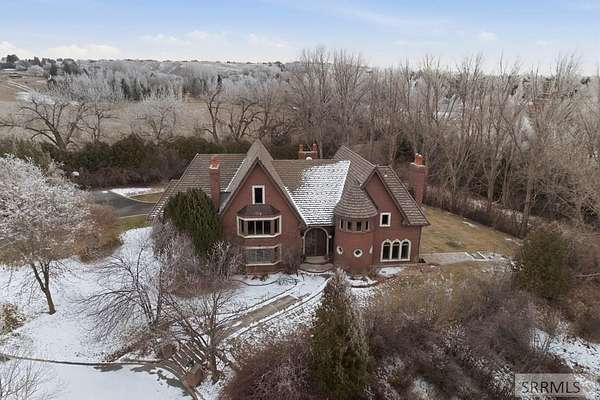 5.7 Acres of Residential Land with Home for Sale in Idaho Falls, Idaho