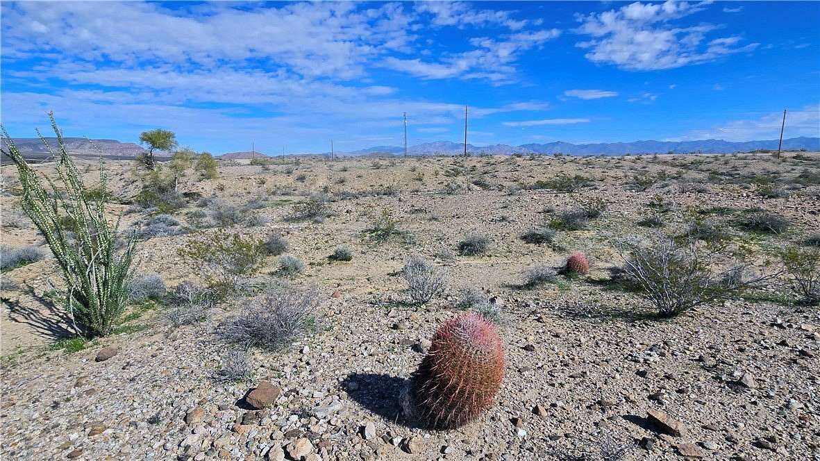 37 Acres of Land for Sale in Yucca, Arizona