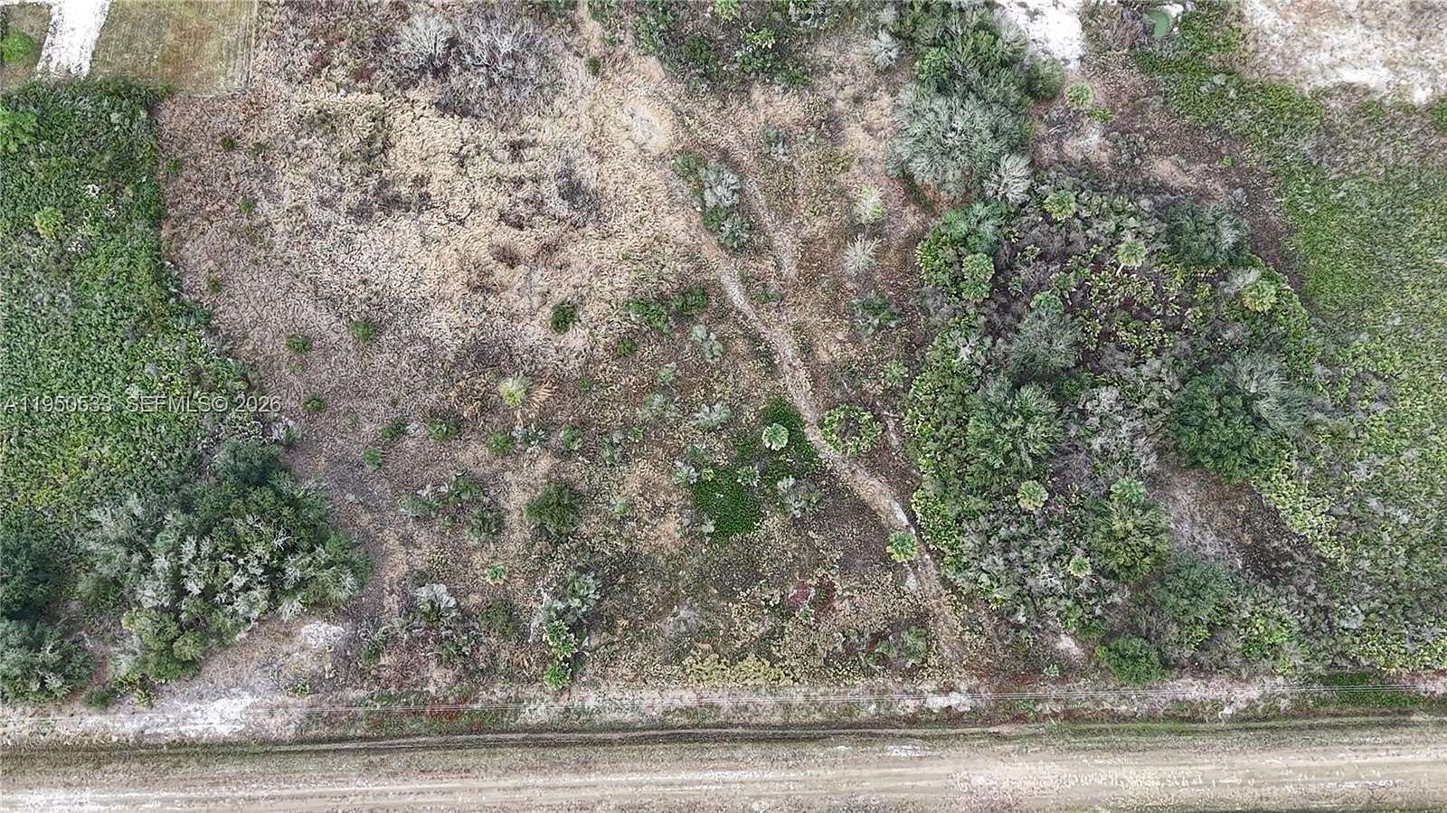 1.25 Acres of Residential Land for Sale in Okeechobee, Florida