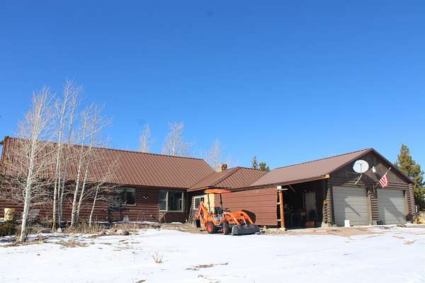 7.12 Acres of Residential Land with Home for Sale in Robertson, Wyoming