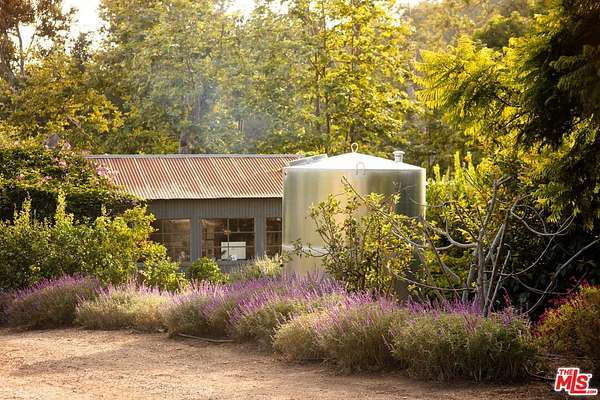 9.67 Acres of Residential Land with Home for Sale in Malibu, California