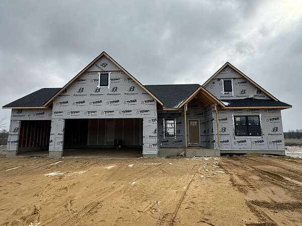 2.5 Acres of Land with Home for Sale in Hudsonville, Michigan