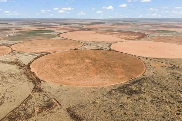 640 Acres of Land for Sale in Andrews, Texas