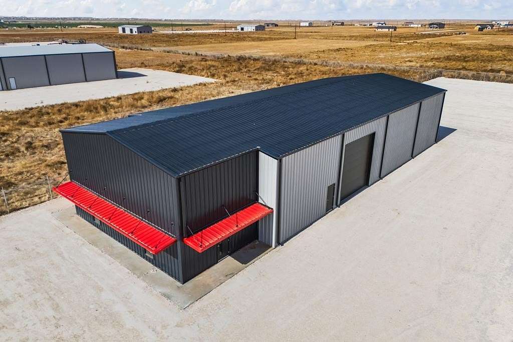 2 Acres of Improved Mixed-Use Land for Sale in Seminole, Texas