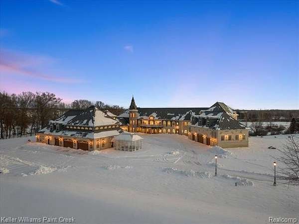 14 Acres of Land with Home for Sale in Washington Township, Michigan