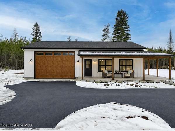 5 Acres of Residential Land with Home for Sale in Spirit Lake, Idaho